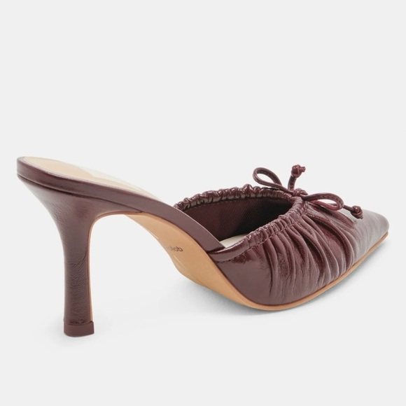 *NEW* Dolce Vita Kairi Cranberry Crinkle Patent Sandal Heels - Picture 9 of 13